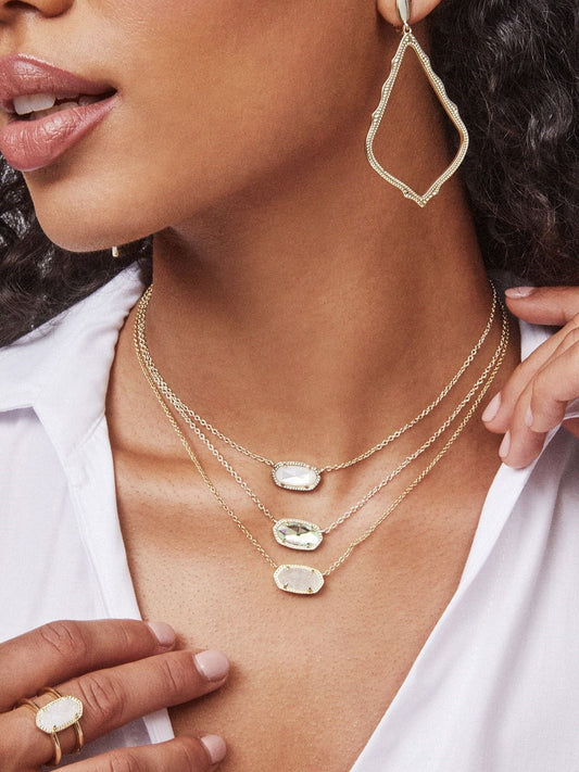 Colar com pingente de pedra do mês oval